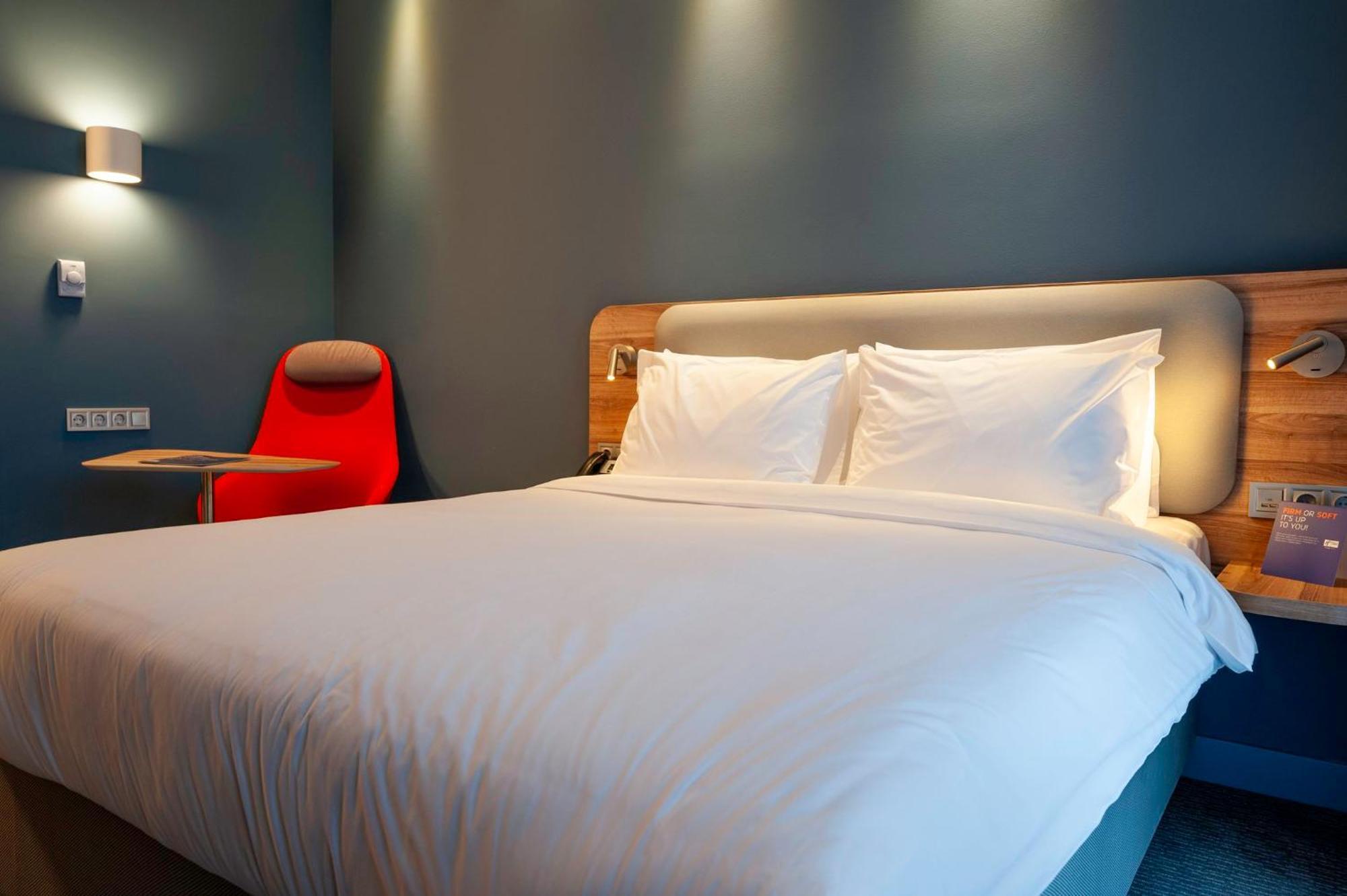 Holiday Inn Express Tbilisi Avlabari By Ihg ภายนอก รูปภาพ