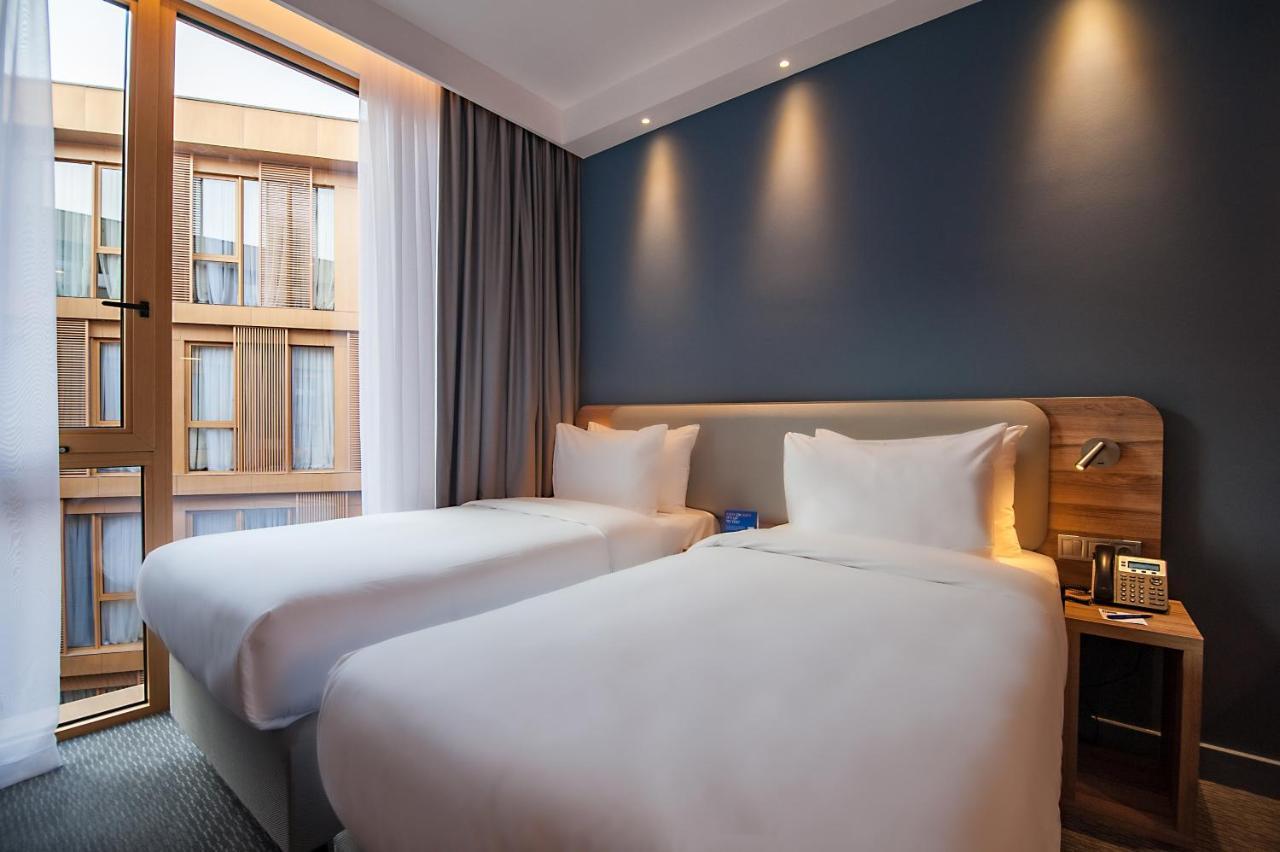Holiday Inn Express Tbilisi Avlabari By Ihg ภายนอก รูปภาพ